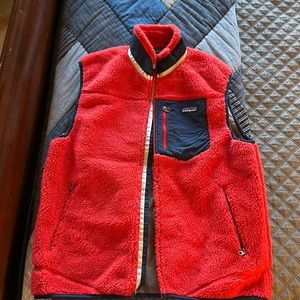Patagonia vest size large